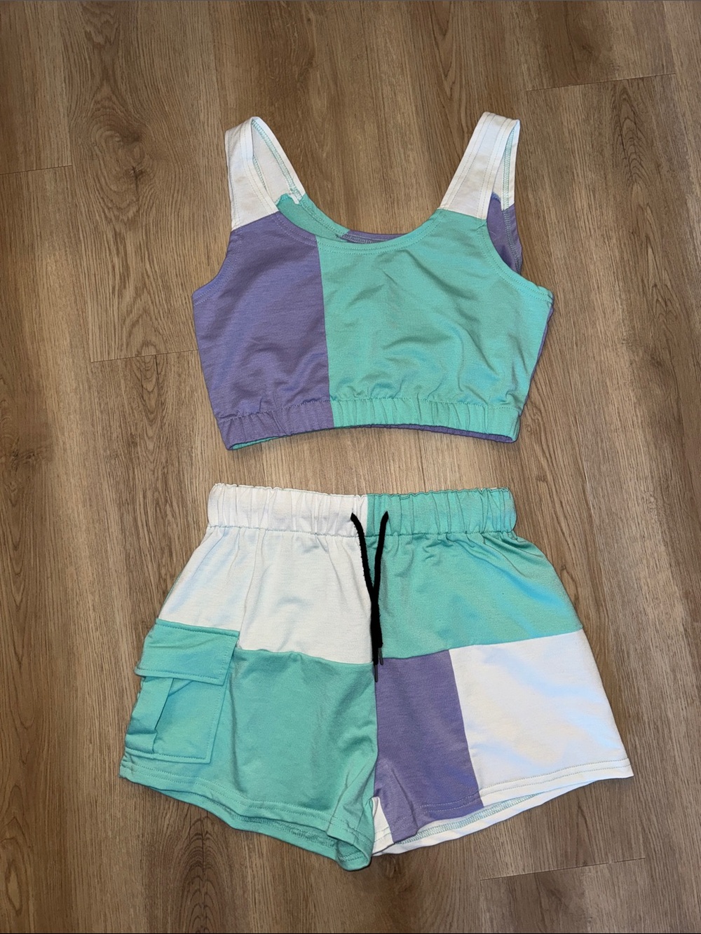 SHEIN Colorblock Crop Tank & Shorts Set in Mint, Lavender, White